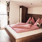 Pointschneiderhof Апартаменты Майсхофен
